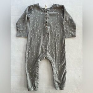 Quincy Mae 18-24 months gray long sleeve romper jumpsuit unisex